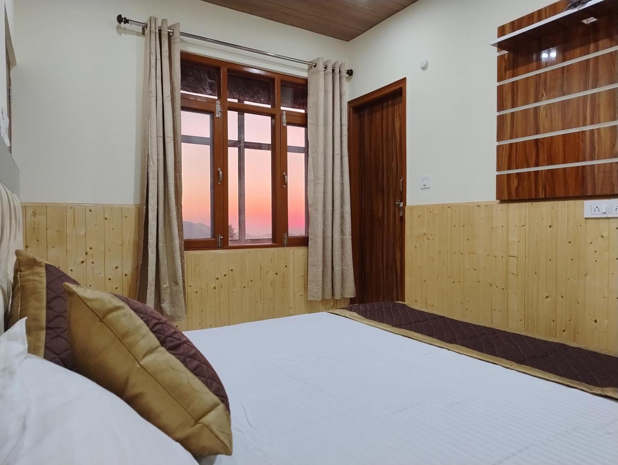 Vintage Woods Inn Shimla Exterior foto